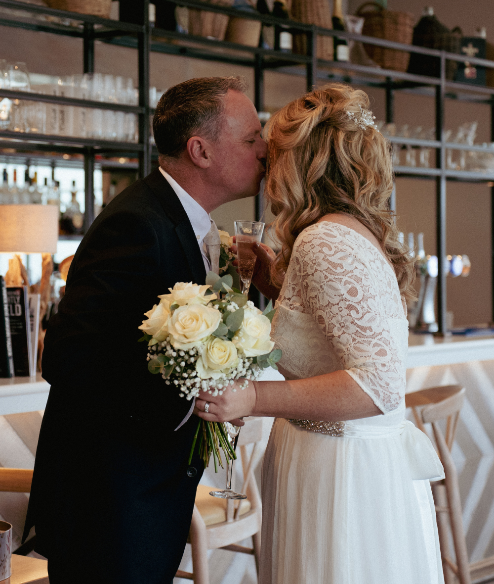 Echte Braut: Carol & Adam