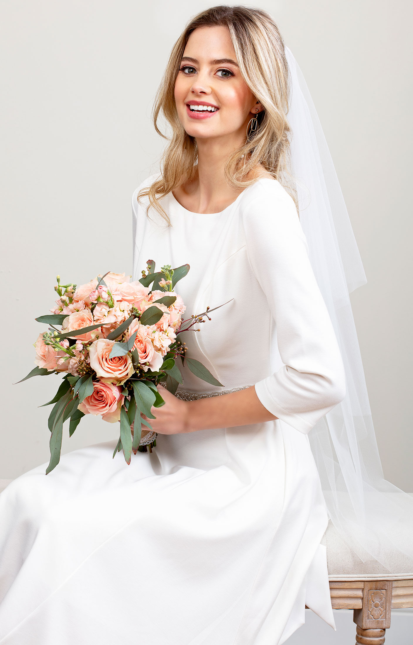 Vintage-Inspired Short Wedding Veil with 1/4 Satin Edge, Off-White / 22 Inches / 108 Inches