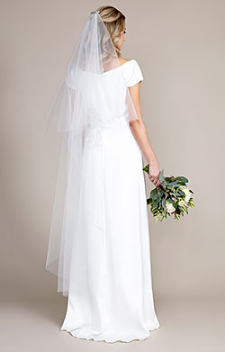 Cut Edge Wedding Veil Long (Ivory White)