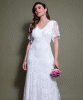 Robe longue en dentelle Evelyn (Ivoire) by Alie Street