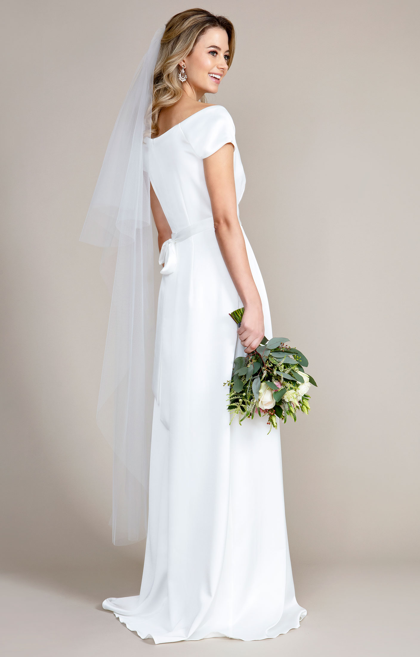 Alie Street Cut Edge Wedding Veil Long (Ivory White)