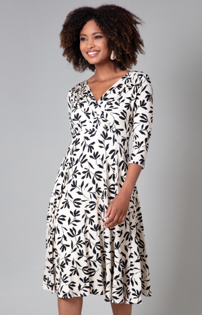 Robe Annie Monochrome Noir by Alie Street